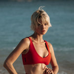 Nias Surf Bikini Top in Sambal Red | Women Surfing Swimsuit | Ninefootstudio