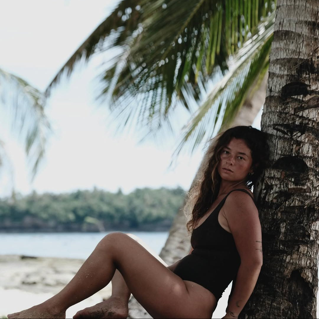 Boa Onepiece in Arabica Brown | Women Surf Swimsuit