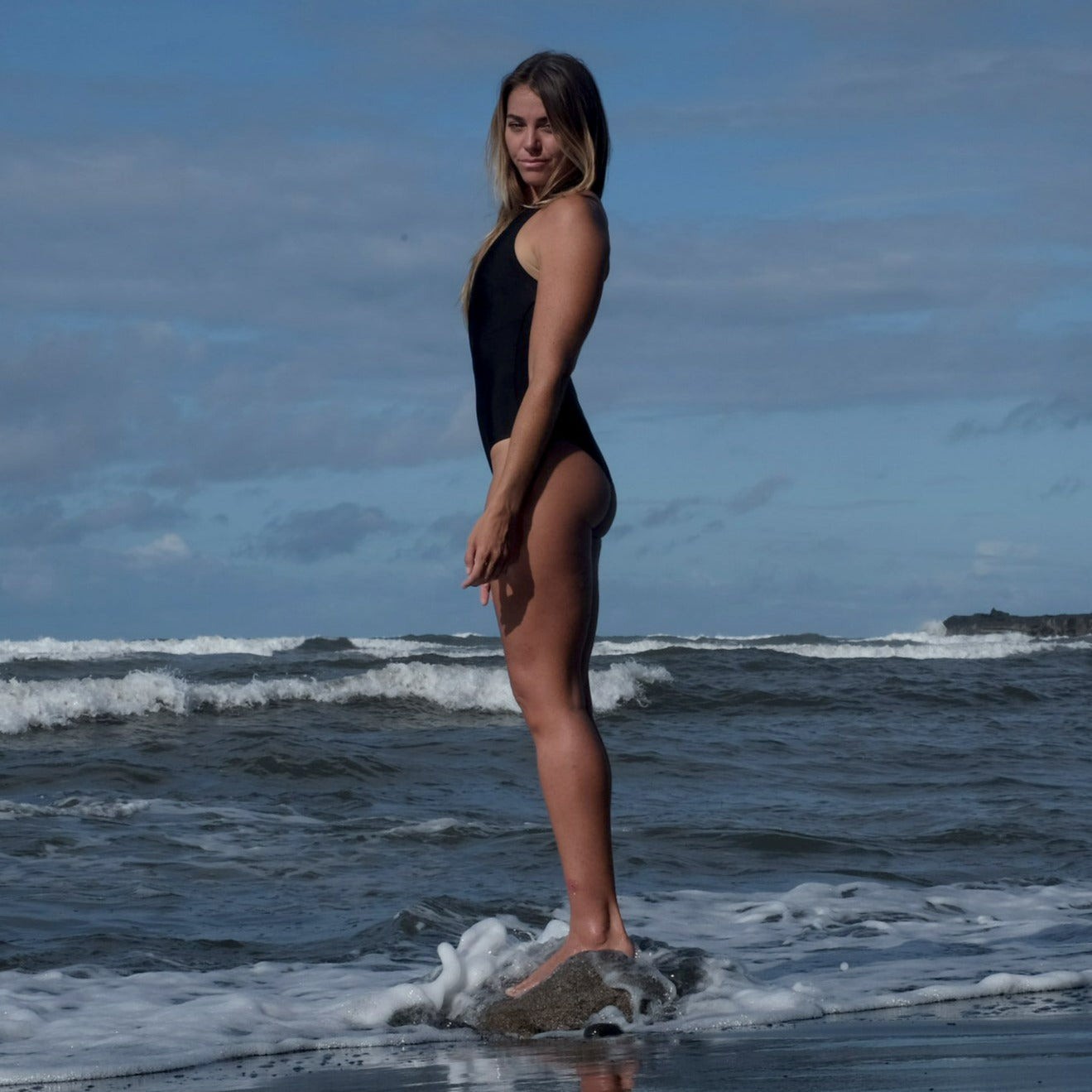 Canggu Surf One Piece Criss Cross in Black | One piece | Women Surfing Swimsuits | Ninefootstudio